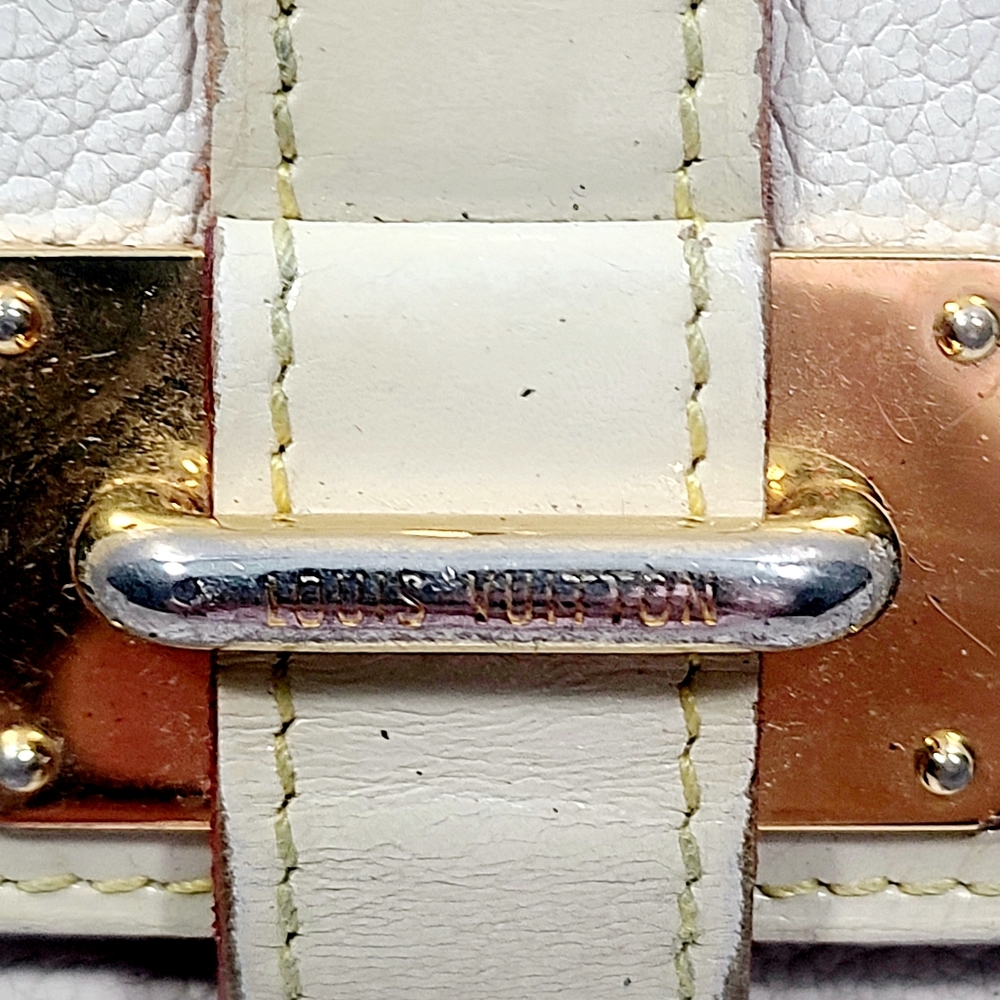 Louis Vuitton Wallet On Chain - Picture 6 of 7